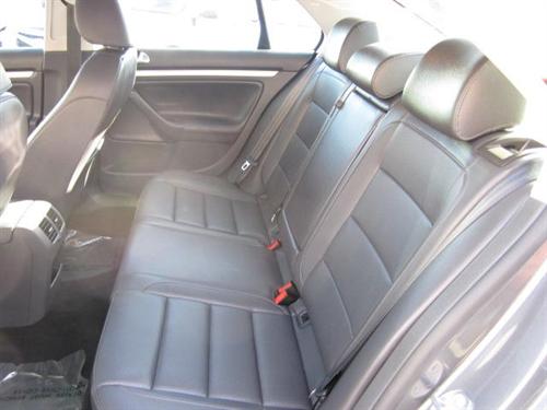 Volkswagen Jetta 2009 photo 3