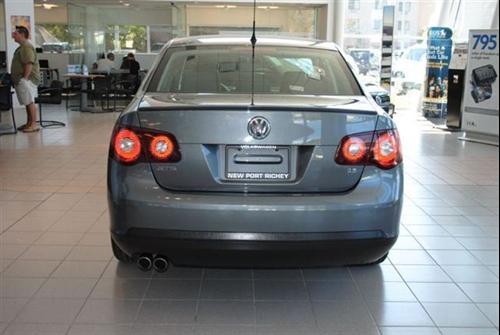 Volkswagen Jetta 2009 photo 2