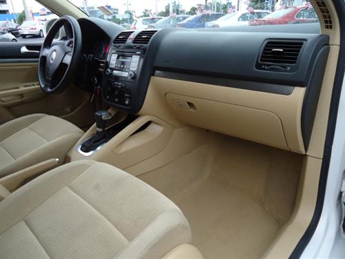 Volkswagen Jetta 2009 photo 4