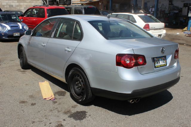 Volkswagen Jetta 2009 photo 4