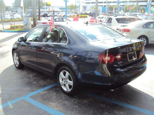 Volkswagen Jetta 2009 photo 1