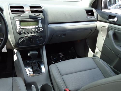 Volkswagen Jetta 2009 photo 2