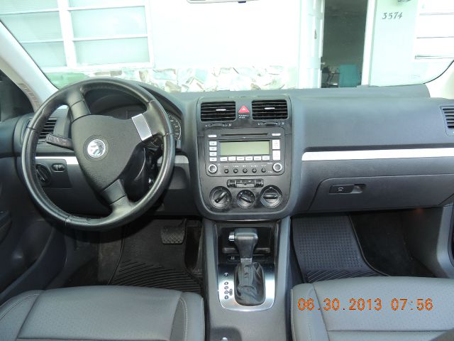 Volkswagen Jetta 2009 photo 1