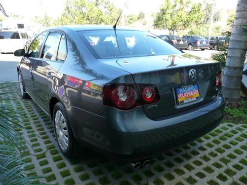 Volkswagen Jetta 2009 photo 2