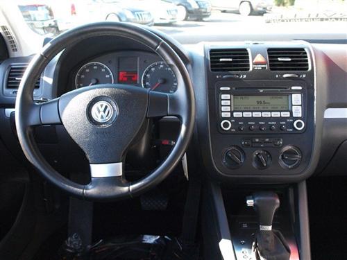 Volkswagen Jetta 2WD 4dr XLT Other