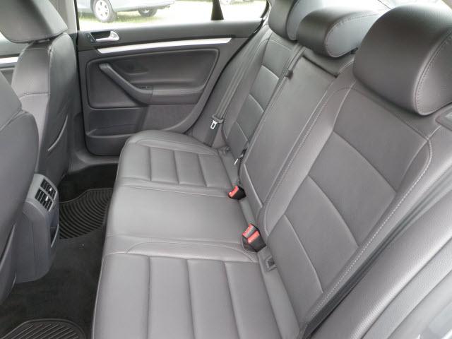 Volkswagen Jetta 2009 photo 2