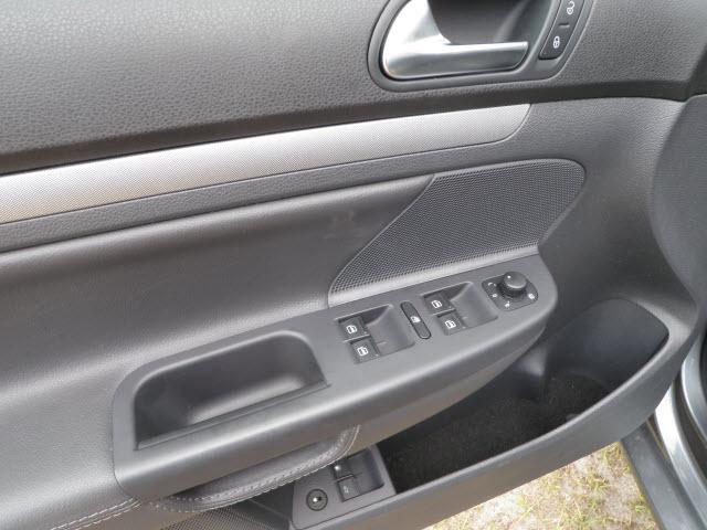 Volkswagen Jetta 2009 photo 4