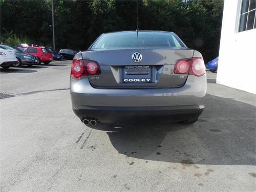 Volkswagen Jetta 2009 photo 4