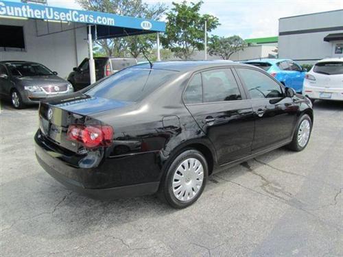 Volkswagen Jetta 2009 photo 4