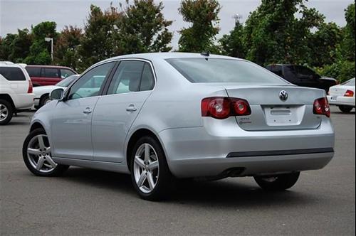 Volkswagen Jetta 2009 photo 3