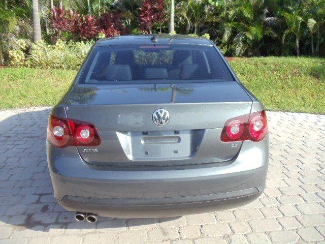 Volkswagen Jetta 2009 photo 3
