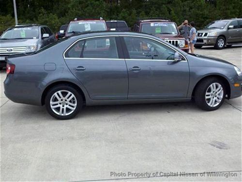 Volkswagen Jetta 2009 photo 4