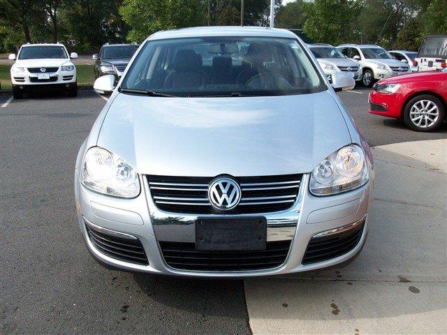 Volkswagen Jetta SE Sedan