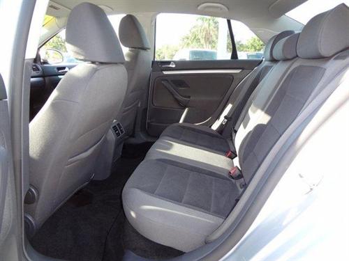 Volkswagen Jetta 2009 photo 3