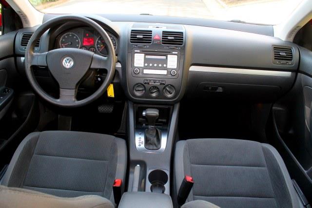 Volkswagen Jetta 2009 photo 12
