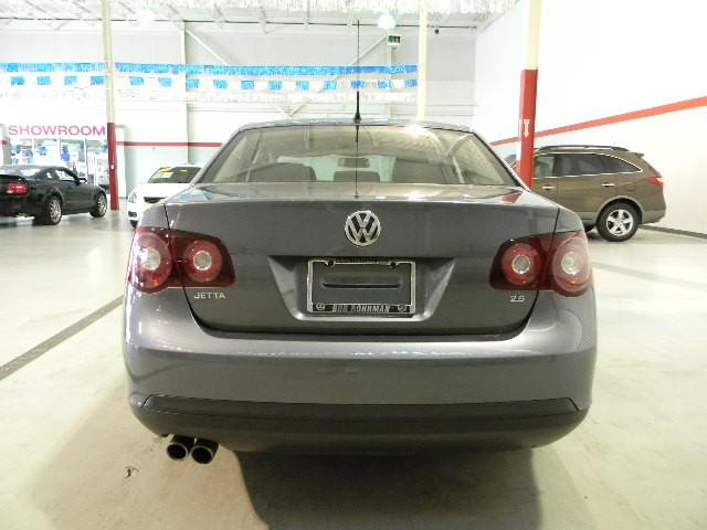 Volkswagen Jetta 2010 photo 1