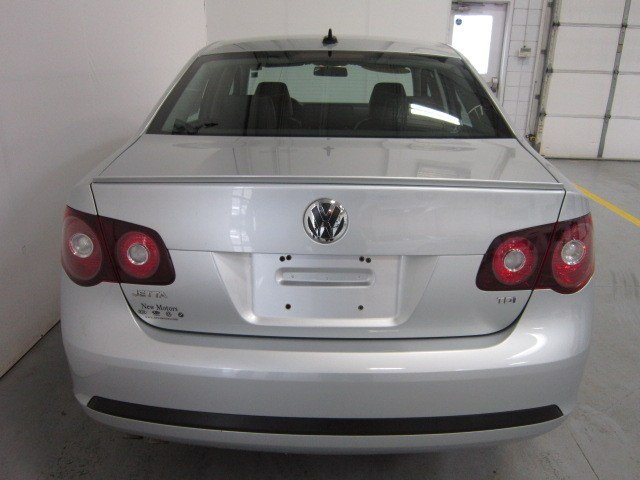 Volkswagen Jetta 2010 photo 3