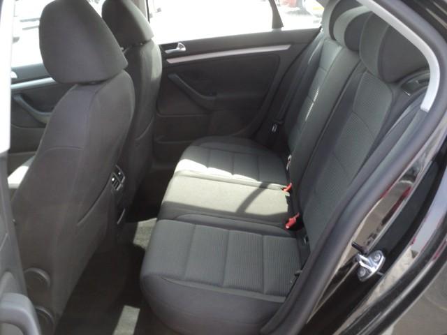 Volkswagen Jetta 2010 photo 2