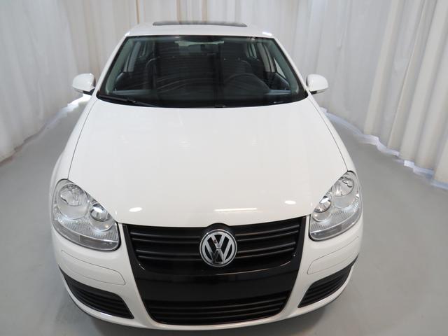 Volkswagen Jetta 2010 photo 3