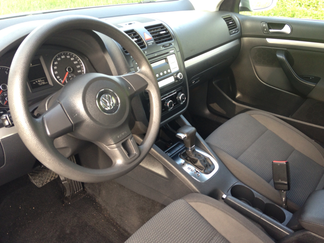 Volkswagen Jetta 2010 photo 4