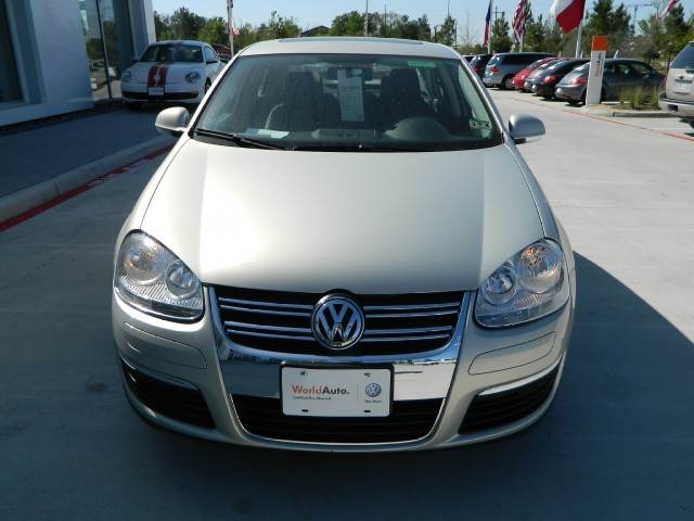 Volkswagen Jetta 2010 photo 1