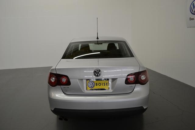 Volkswagen Jetta 2010 photo 3