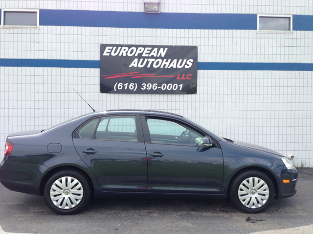 Volkswagen Jetta 2010 photo 2