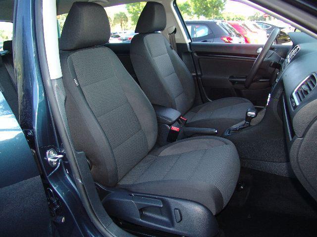 Volkswagen Jetta 2010 photo 14