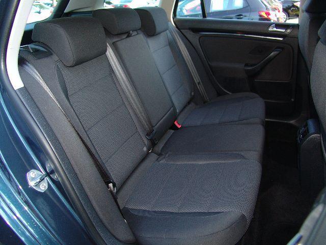 Volkswagen Jetta 2010 photo 16