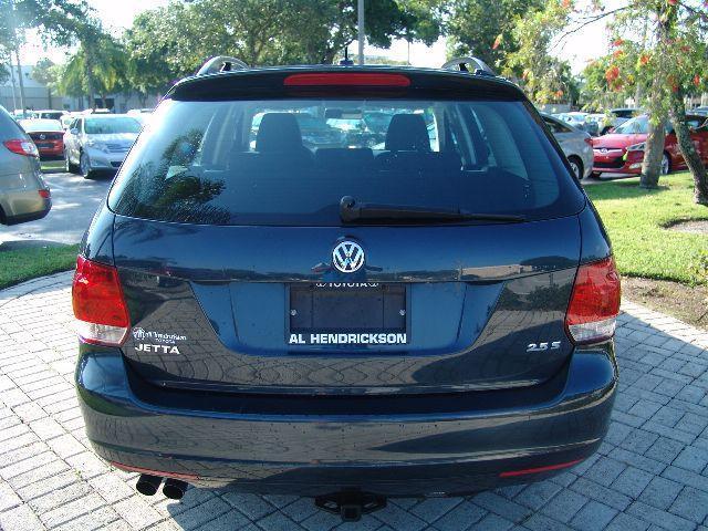 Volkswagen Jetta 2010 photo 20