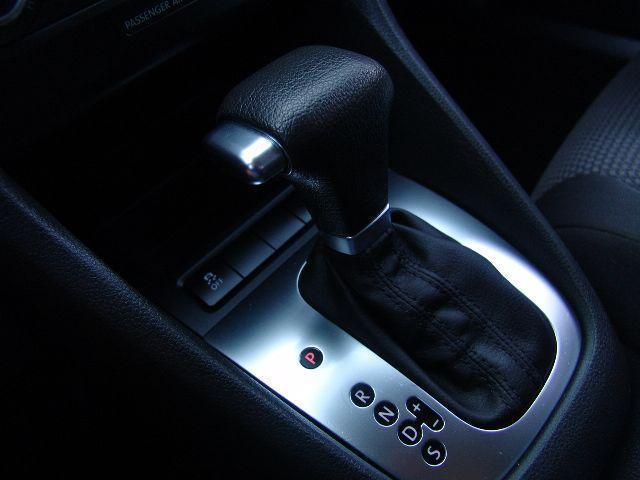 Volkswagen Jetta 2010 photo 8