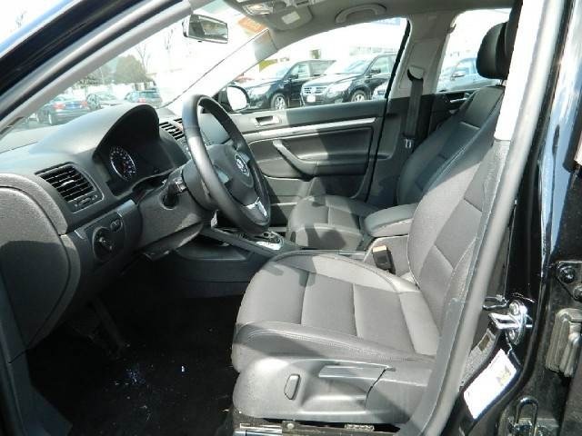 Volkswagen Jetta LS Premium Group Unspecified