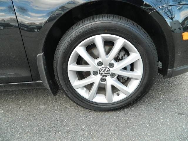 Volkswagen Jetta 2010 photo 3