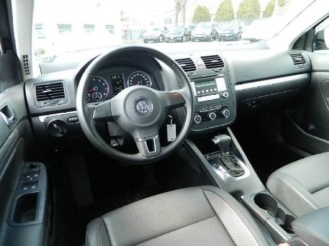 Volkswagen Jetta 2010 photo 5