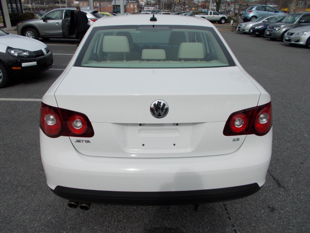 Volkswagen Jetta LS Premium Group Unspecified