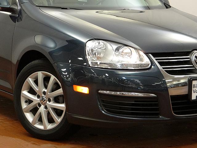Volkswagen Jetta 2010 photo 3