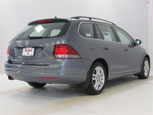 Volkswagen Jetta 2010 photo 1