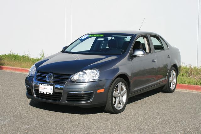 Volkswagen Jetta 2010 photo 1