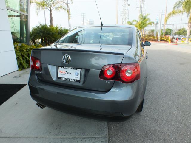 Volkswagen Jetta 2010 photo 5