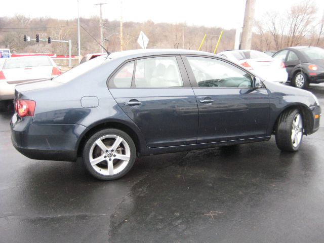 Volkswagen Jetta 2010 photo 1