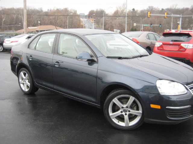 Volkswagen Jetta 2010 photo 2