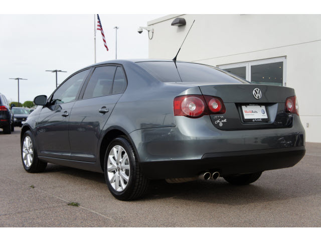 Volkswagen Jetta LS Premium Group Unspecified