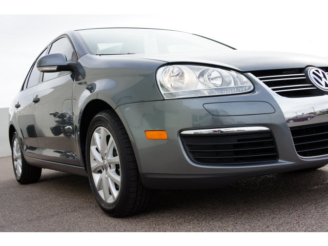 Volkswagen Jetta 2010 photo 2