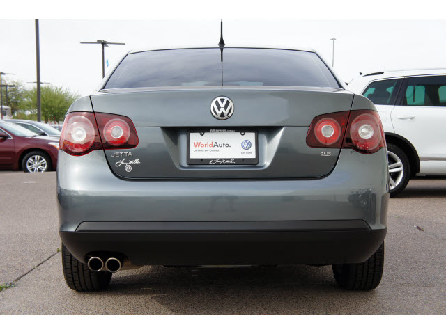 Volkswagen Jetta 2010 photo 3