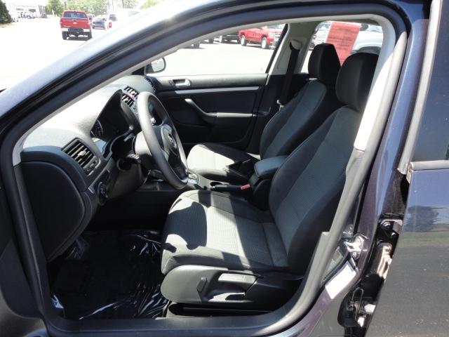 Volkswagen Jetta 2010 photo 3