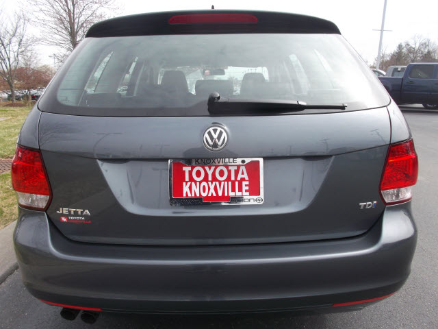 Volkswagen Jetta 2010 photo 2