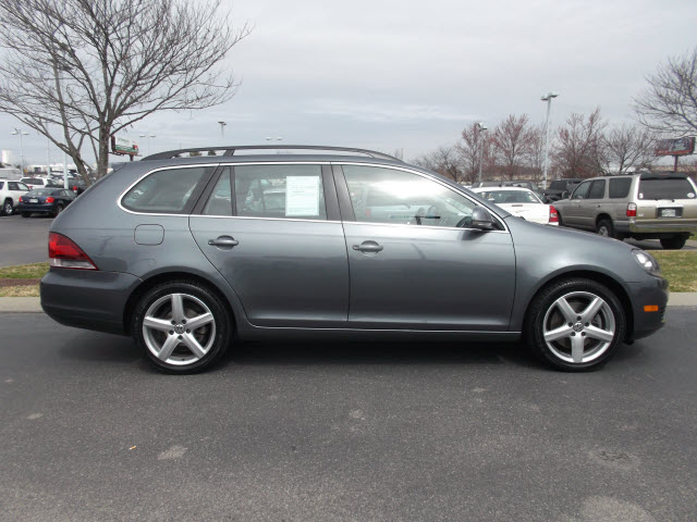 Volkswagen Jetta 2010 photo 4