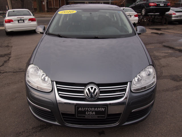 Volkswagen Jetta 2010 photo 4