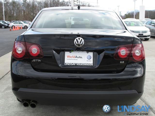 Volkswagen Jetta 2010 photo 1