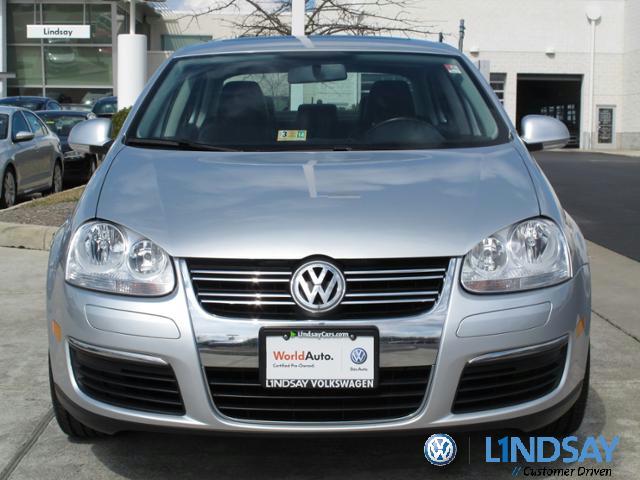 Volkswagen Jetta LS Premium Group Unspecified